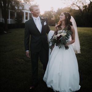 Meet your Posher, Keeley